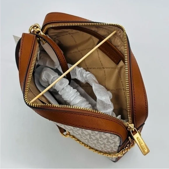 Michael Kors Large EW Crossbody Bag & Jet Set Travel MD ZA Card Case Wallet - Picture 4 of 10